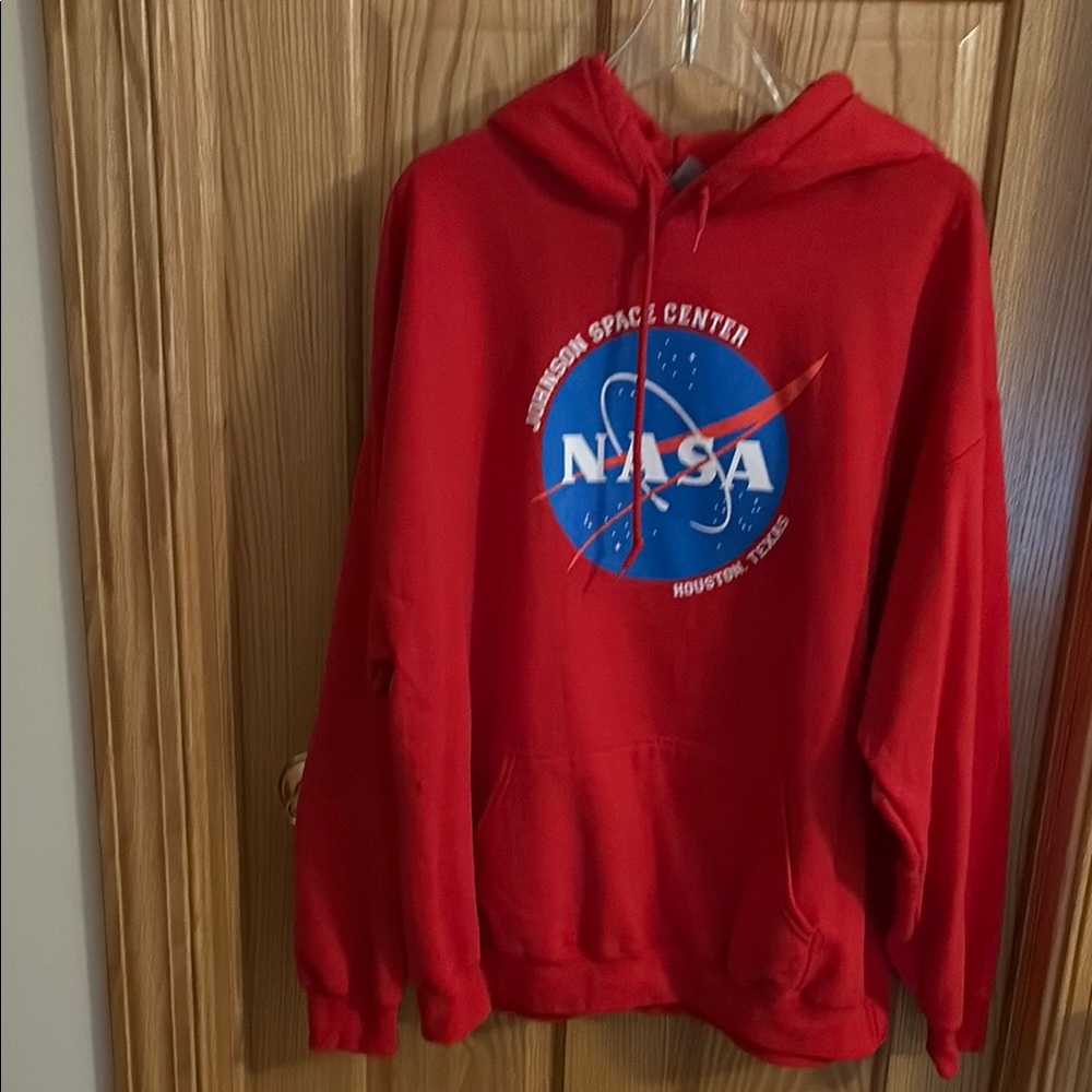 Gildan Red Sweatshirt Vibrant Cotton Blend Pullover - NASA